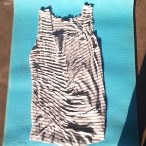 Willi smith m ruffle tank